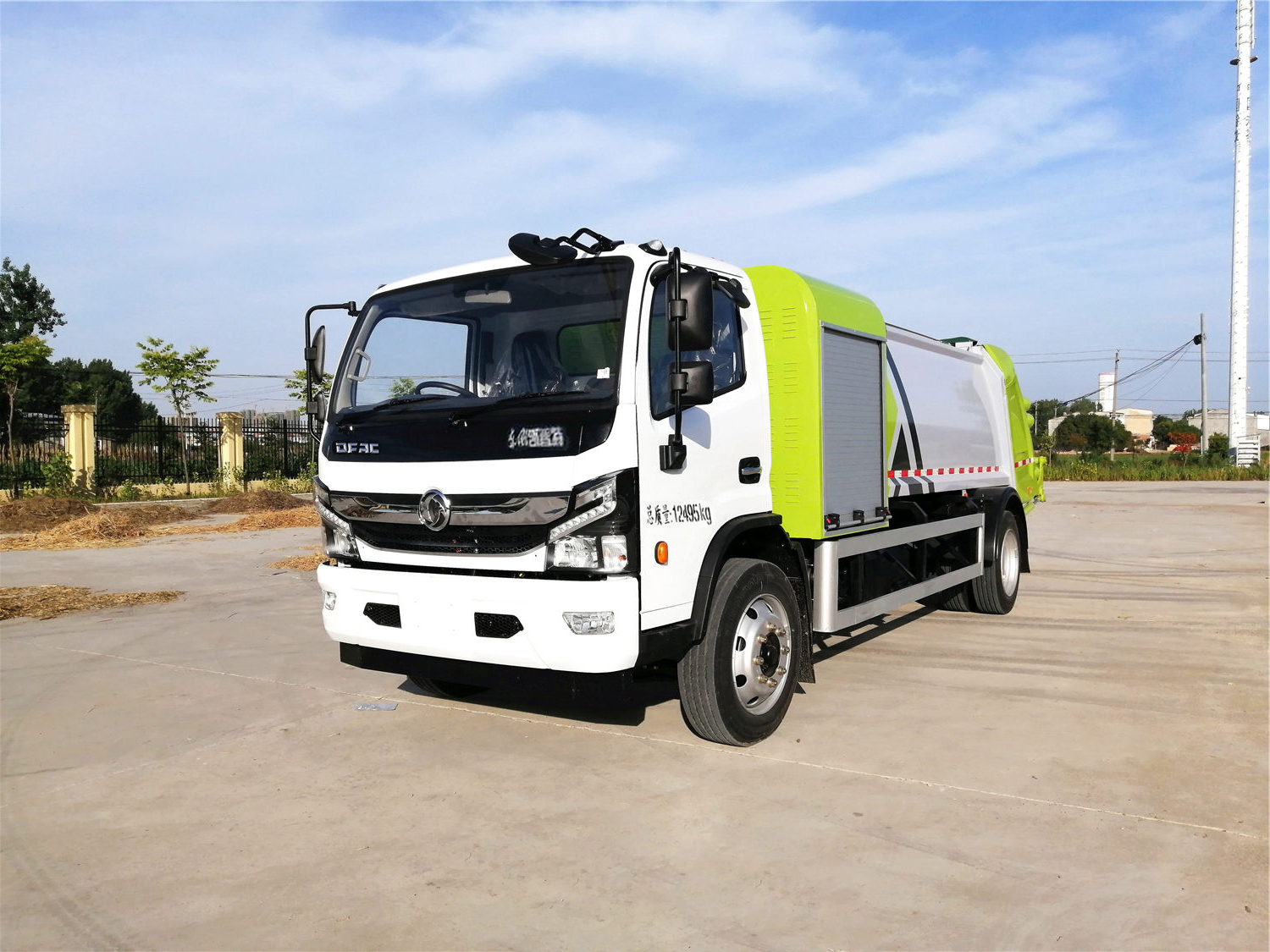 10方东风纯电动压缩垃圾车（电池后背）