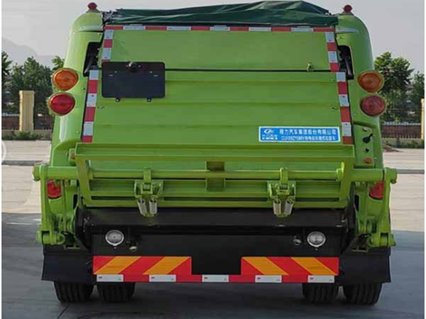 8方纯电动压缩车