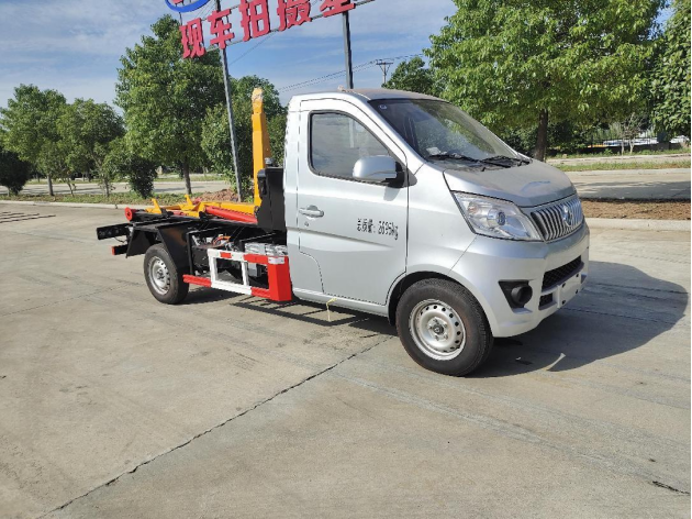 2.5方纯电动车厢可卸式垃圾车