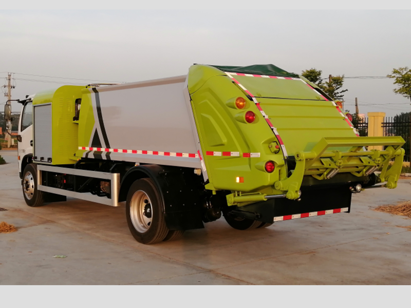 8方纯电动压缩车