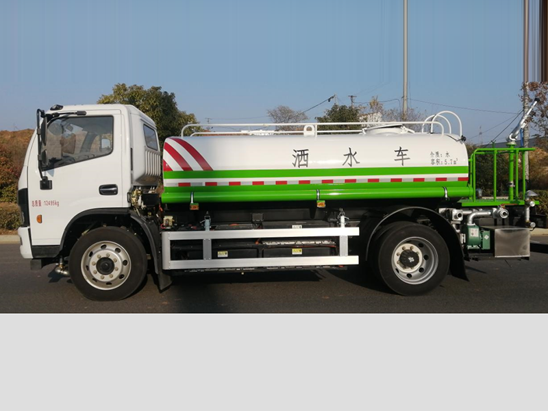 7方纯电动洒水车