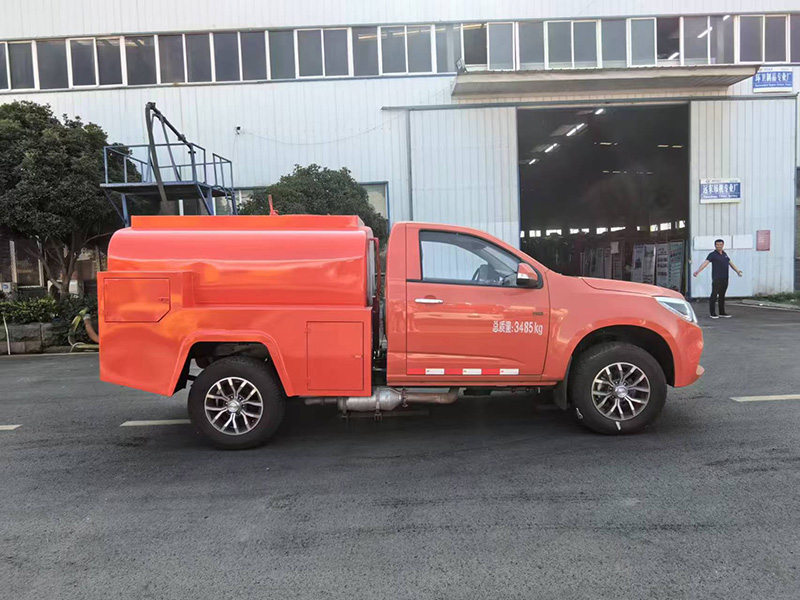 五十铃单排洒水车（细水雾泵）