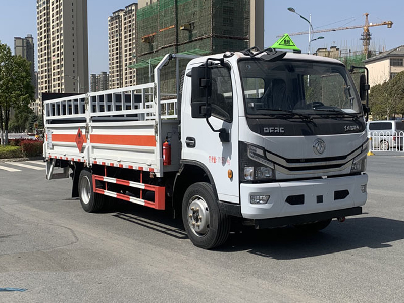 东风5.2米气瓶运输车