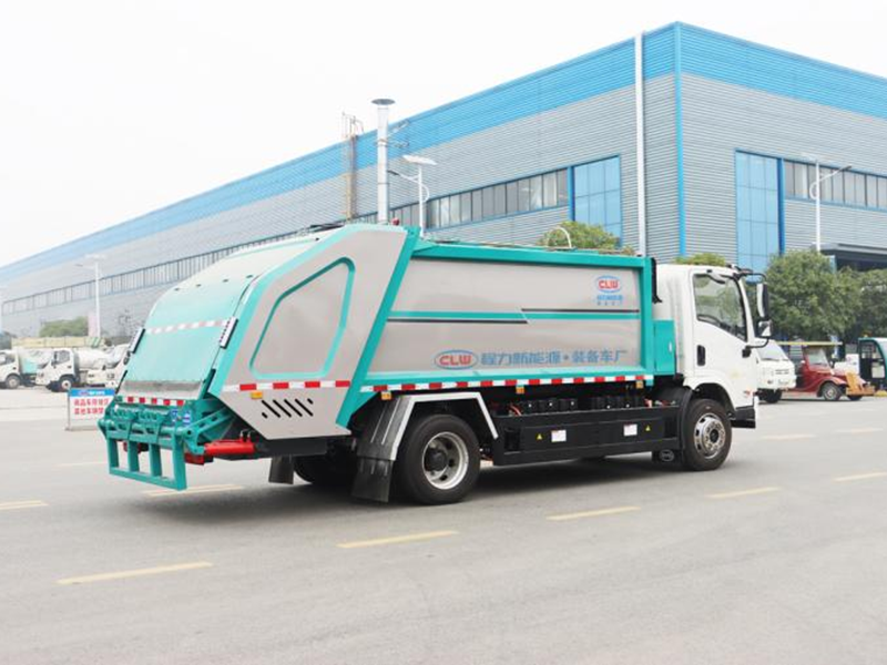 8方纯电动压缩车