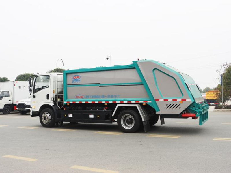 8方纯电动压缩车