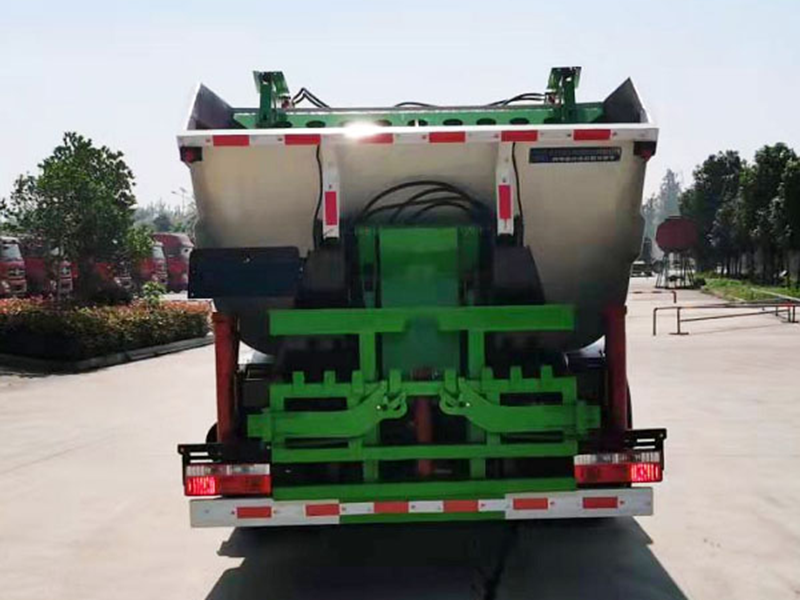 4方纯电动分捡垃圾运输车