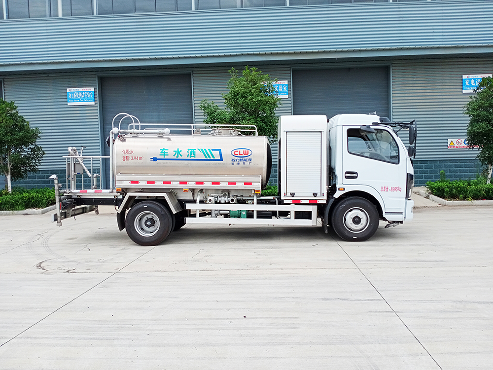 东风5方纯电动洒水车